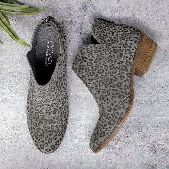 MICHAEL by Michael Shannon | Gray Leopard Print Ankle Boots Low Heel Size 8.5 - Picture 1 of 10
